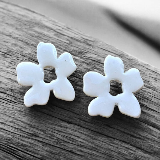 Pendientes Petunia Blancos